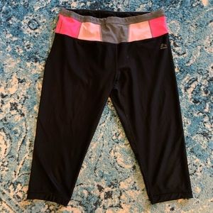 Capri style yoga pant